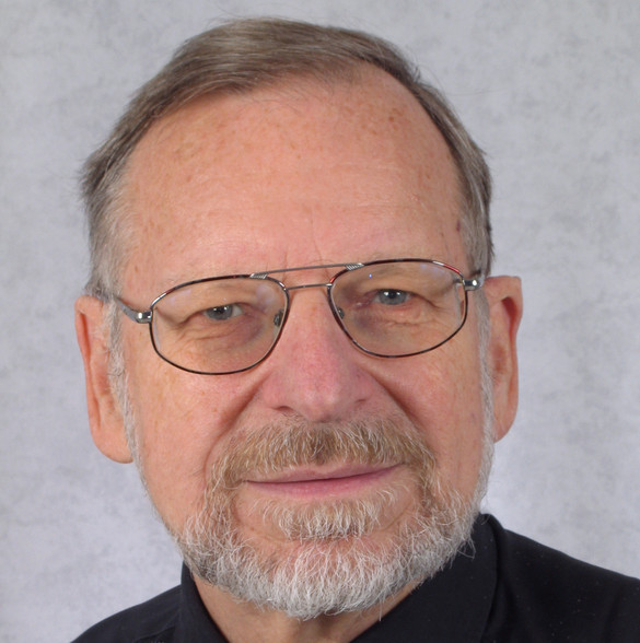 Portraitfoto von Prof. Dr. Bernd Gasch