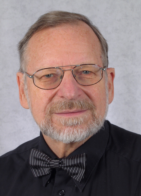 Portraitfoto von Prof. Dr. Bernd Gasch