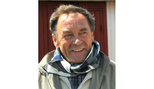 Portraitfoto von Uwe Ries