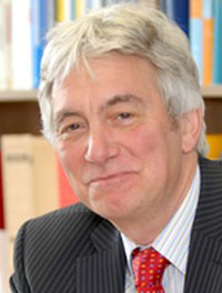 Portraitfoto von Prof. Dr. Heinz Günter Holt­appels